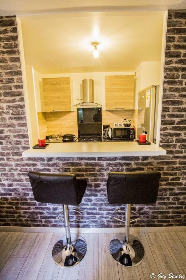 Chic Apart With Bar In Paris Saint-Denis  Exterior photo